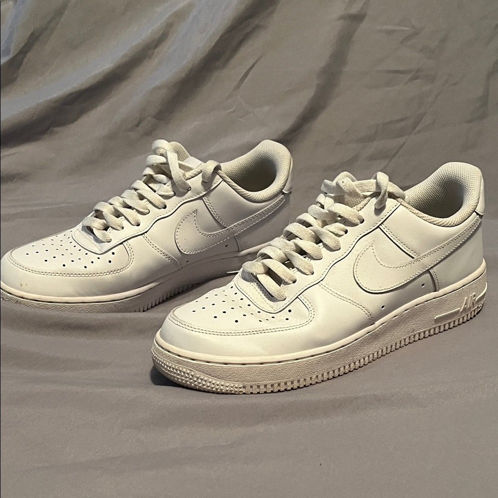 Nike Cream Air Force 1 Sneakers